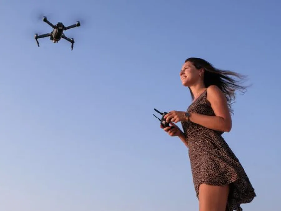 Beginner learning to fly a sub-2kg drone during Droneit flight training